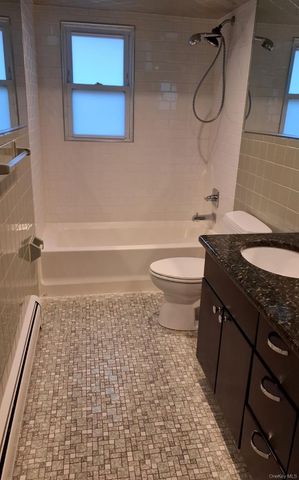 5 Suzie Drive, Spring Valley, NY 10977