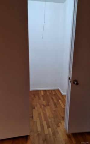 5 Suzie Drive, Spring Valley, NY 10977