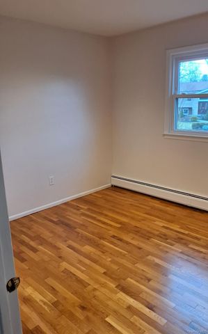 5 Suzie Drive, Spring Valley, NY 10977