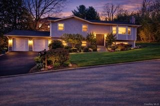 5 Suzie Drive, Spring Valley, NY 10977