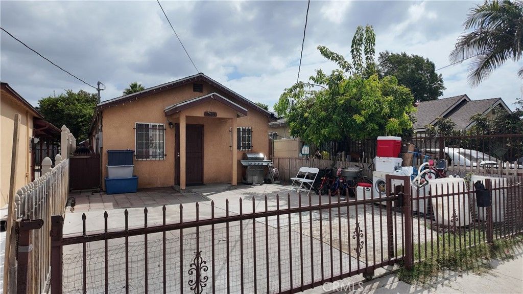 9534 Hickory, Los Angeles, CA 90002 — photo 3