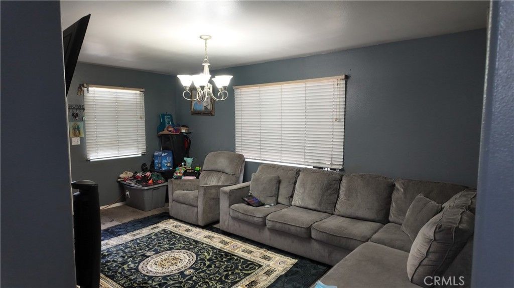 9534 Hickory, Los Angeles, CA 90002 — photo 5
