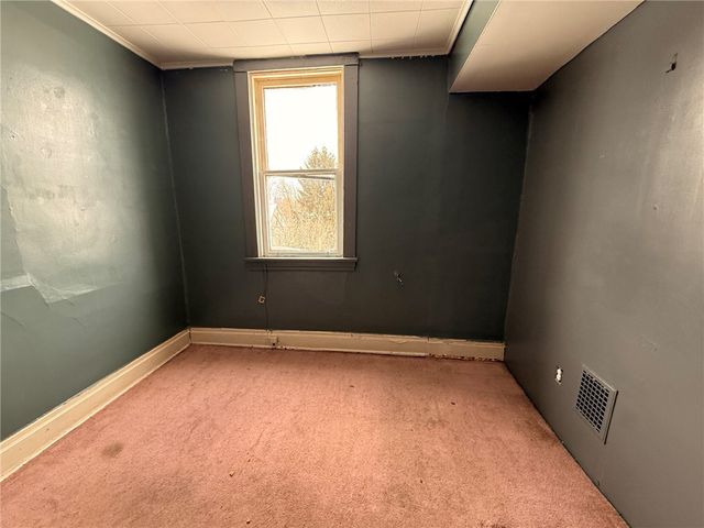 420 Parkwood Rd, Arlington, PA 15210