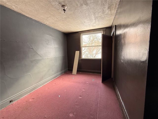 420 Parkwood Rd, Arlington, PA 15210