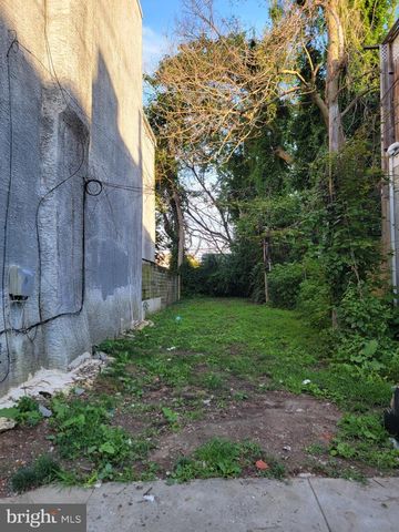 1742 N GRATZ ST, Philadelphia, PA 19121