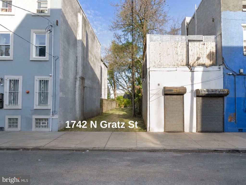 1742 N GRATZ ST, Philadelphia, PA 19121