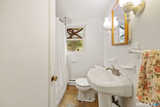 11 Cottage Road, Harwinton, CT 06791
