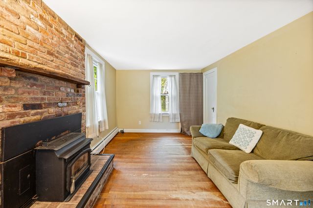 11 Cottage Road, Harwinton, CT 06791
