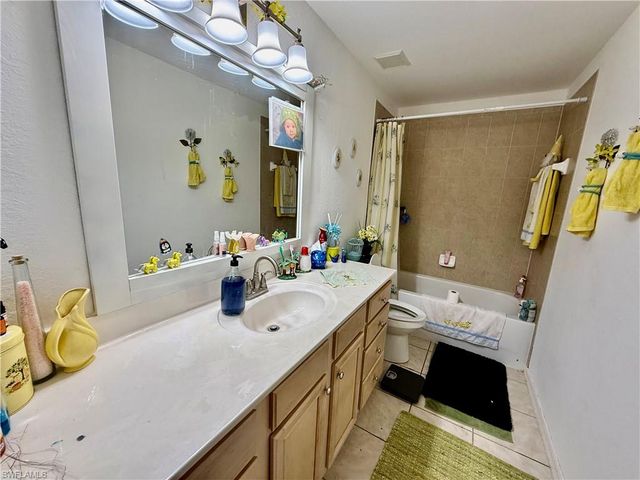 1916 Loyola AVE, Lehigh Acres, FL 33972