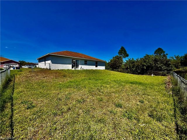 1916 Loyola AVE, Lehigh Acres, FL 33972