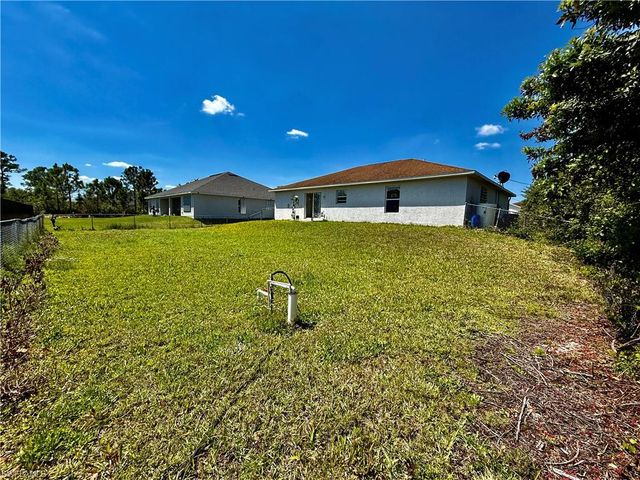 1916 Loyola AVE, Lehigh Acres, FL 33972