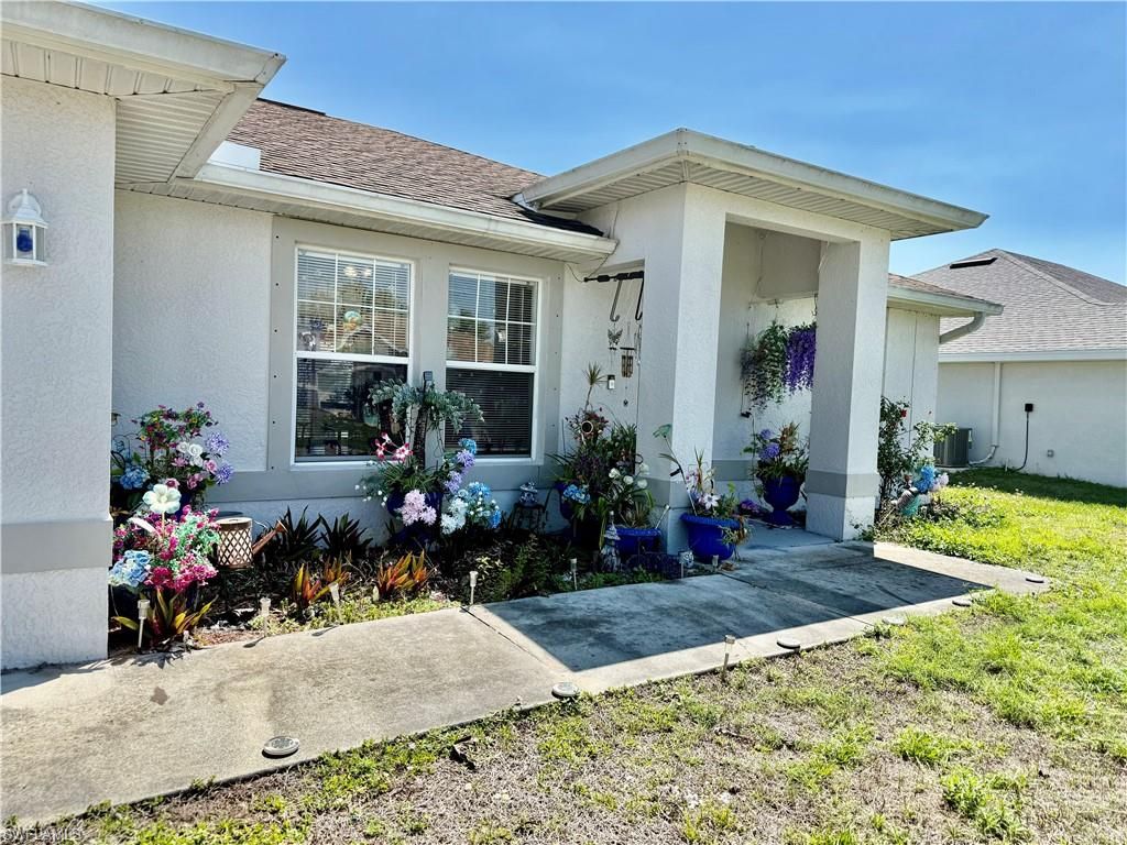 1916 Loyola AVE, LEHIGH ACRES, FL 33972 — photo 2