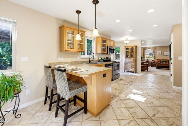 1075 Anglers Place, Shady Cove, OR 97539