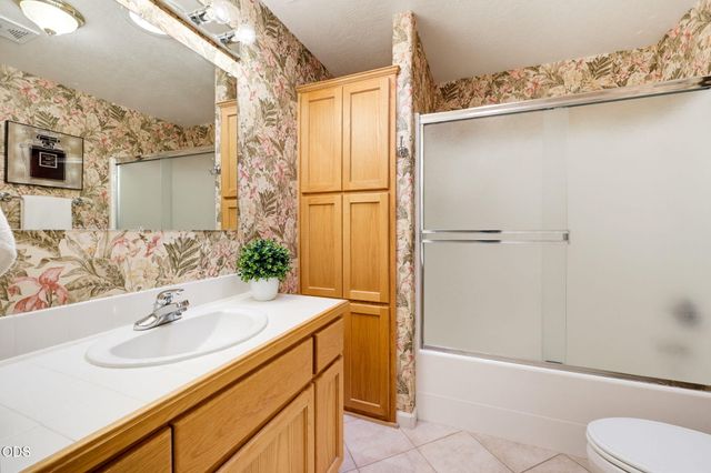 1075 Anglers Place, Shady Cove, OR 97539