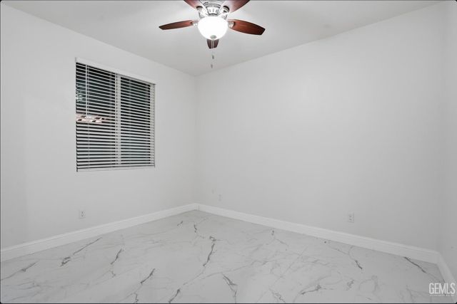 5406 Mensen dr, Bakersfield, CA 93313