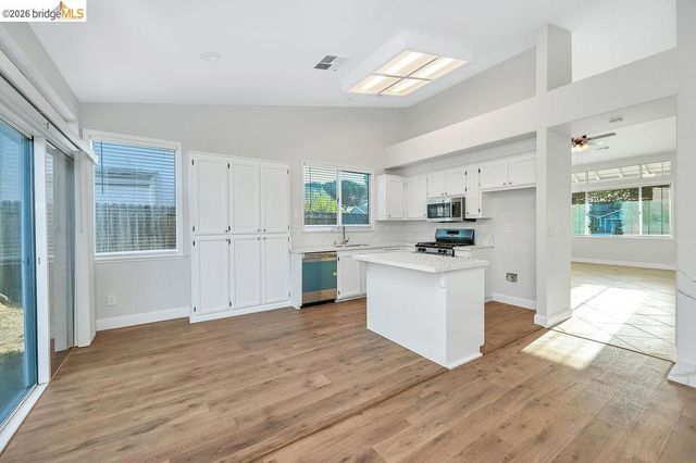 521 Soda Rock Pl, Oakley, CA 94561