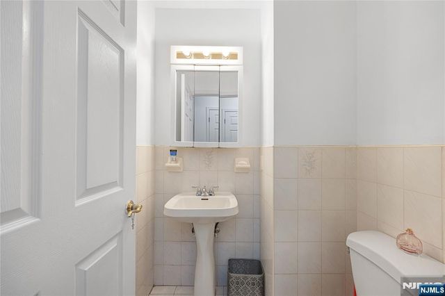 37 Palisades Boulevard B, Palisades Park, NJ 07650