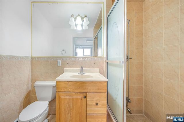 37 Palisades Boulevard B, Palisades Park, NJ 07650