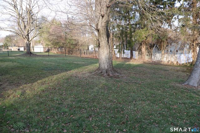 69 Rentell Road, Hamden, CT 06514