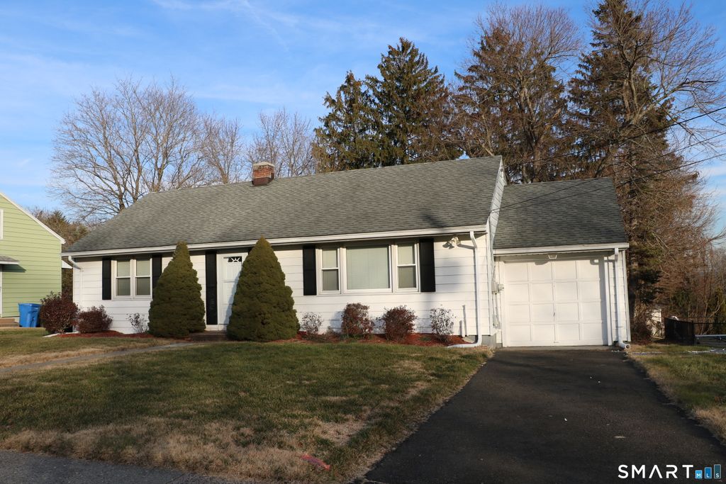69 Rentell Road, Hamden, CT 06514