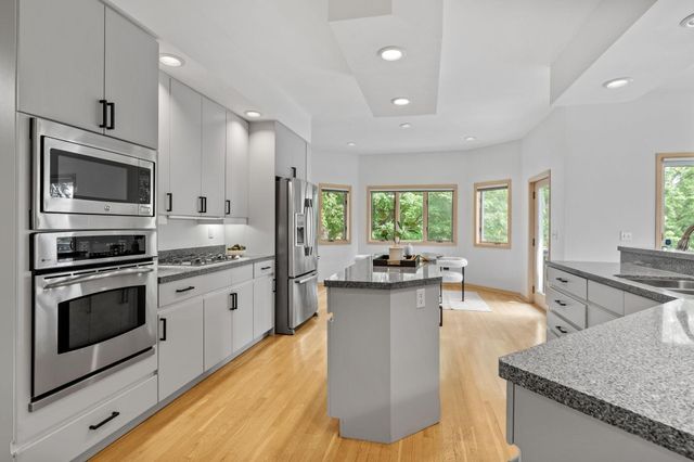 2065 Woodstone Court, Victoria, MN 55386