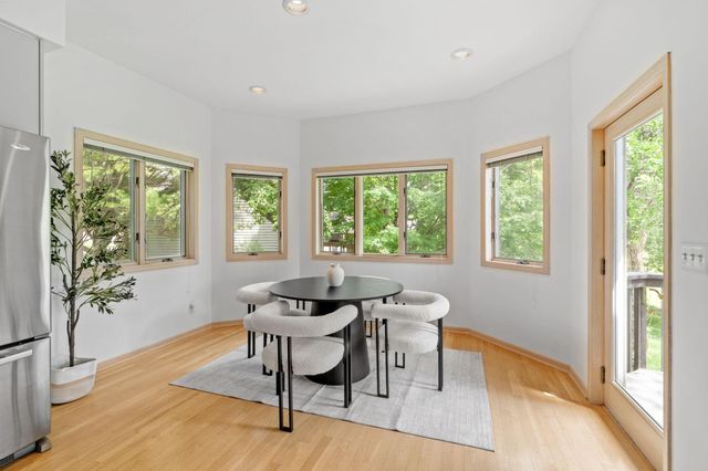 2065 Woodstone Court, Victoria, MN 55386