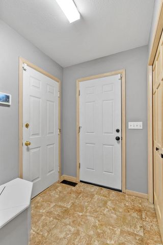 2065 Woodstone Court, Victoria, MN 55386