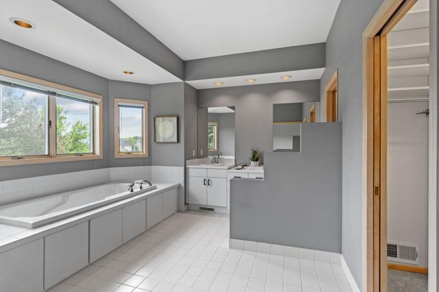 2065 Woodstone Court, Victoria, MN 55386