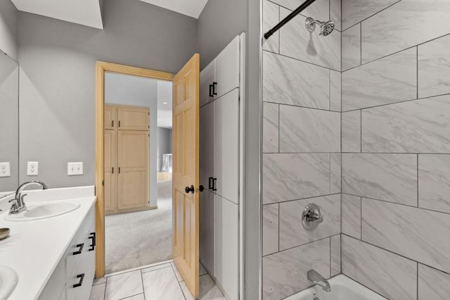 2065 Woodstone Court, Victoria, MN 55386
