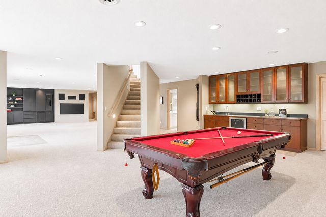 2065 Woodstone Court, Victoria, MN 55386