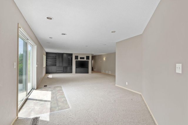2065 Woodstone Court, Victoria, MN 55386
