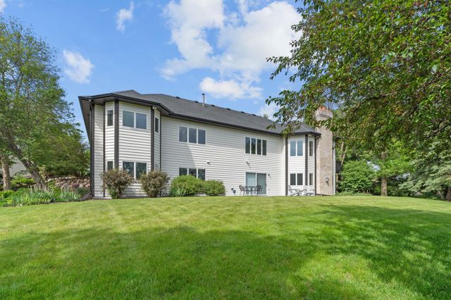 2065 Woodstone Court, Victoria, MN 55386