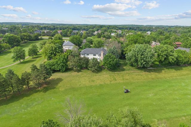 2065 Woodstone Court, Victoria, MN 55386