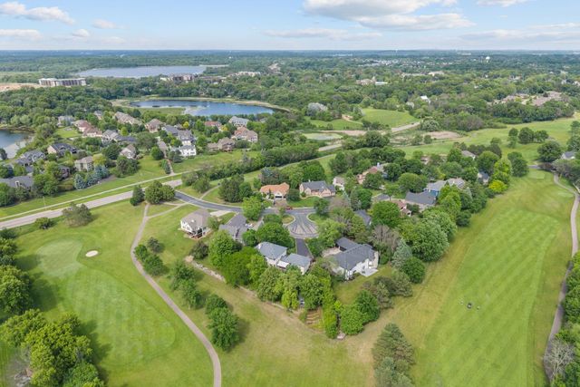 2065 Woodstone Court, Victoria, MN 55386