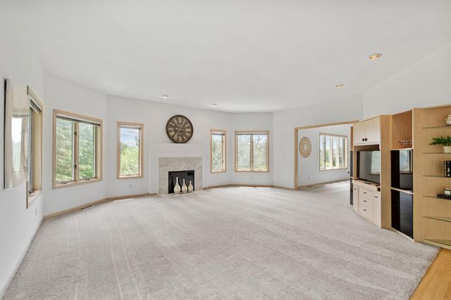 2065 Woodstone Court, Victoria, MN 55386