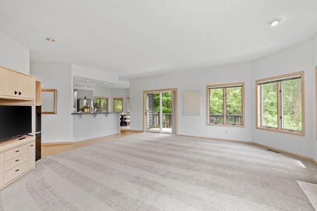 2065 Woodstone Court, Victoria, MN 55386