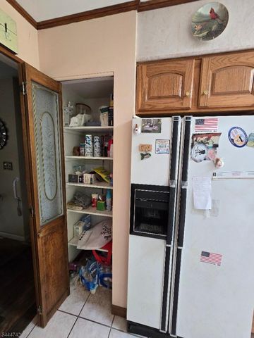 9 Marshall Trl, Hopatcong Boro, NJ 07843