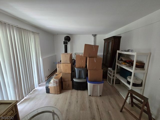 9 Marshall Trl, Hopatcong Boro, NJ 07843