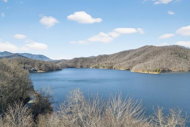 124 Mountain Mariah Road, Topton, NC 28781