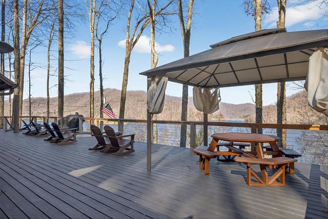 124 Mountain Mariah Road, Topton, NC 28781