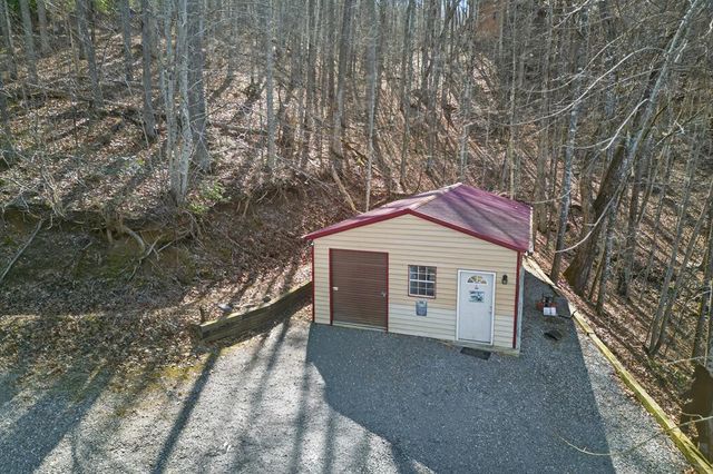 124 Mountain Mariah Road, Topton, NC 28781