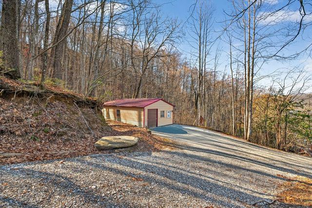 124 Mountain Mariah Road, Topton, NC 28781