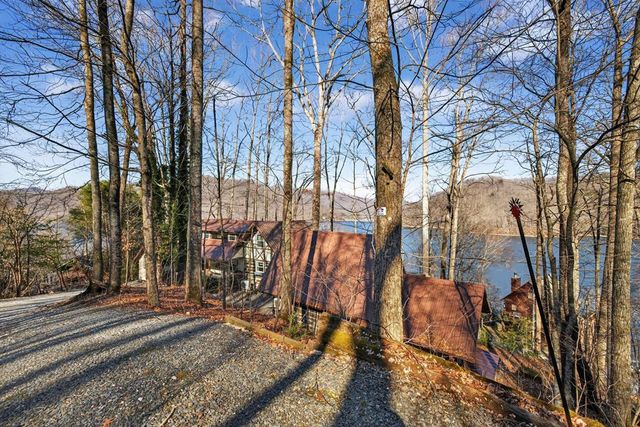 124 Mountain Mariah Road, Topton, NC 28781