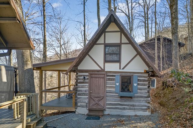 124 Mountain Mariah Road, Topton, NC 28781