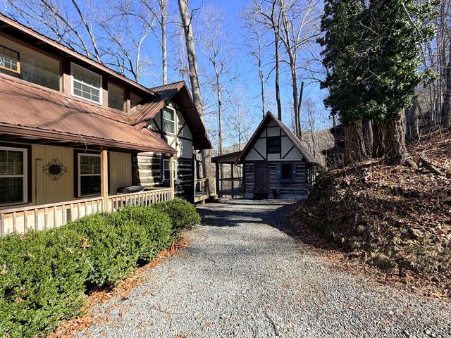 124 Mountain Mariah Road, Topton, NC 28781