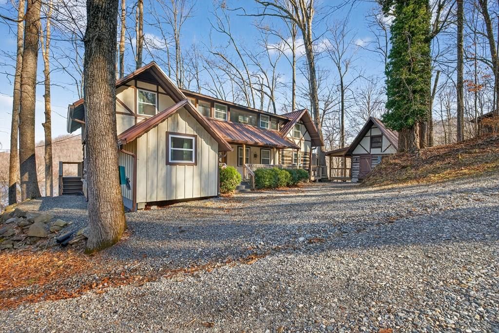 124 Mountain Mariah Road, Topton, NC 28781