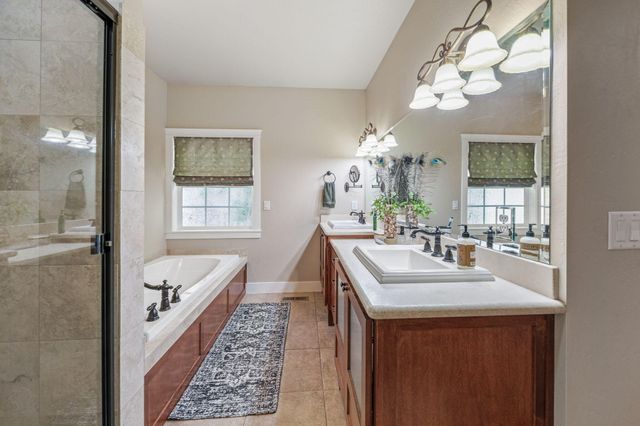 210 Bellerive Drive, Eagle Point, OR 97524