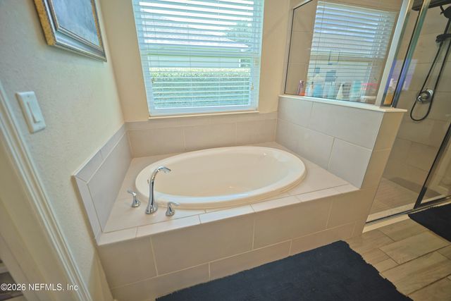 7026 LONGLEAF BRANCH Drive, Jacksonville, FL 32222