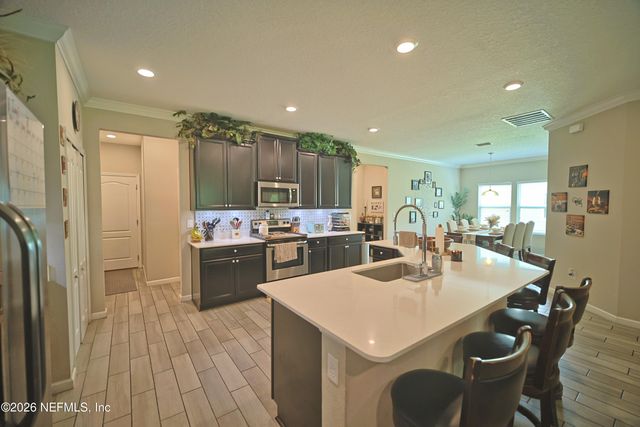 7026 LONGLEAF BRANCH Drive, Jacksonville, FL 32222