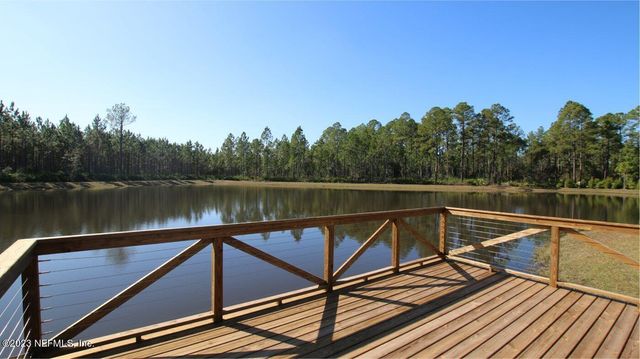 7026 LONGLEAF BRANCH Drive, Jacksonville, FL 32222